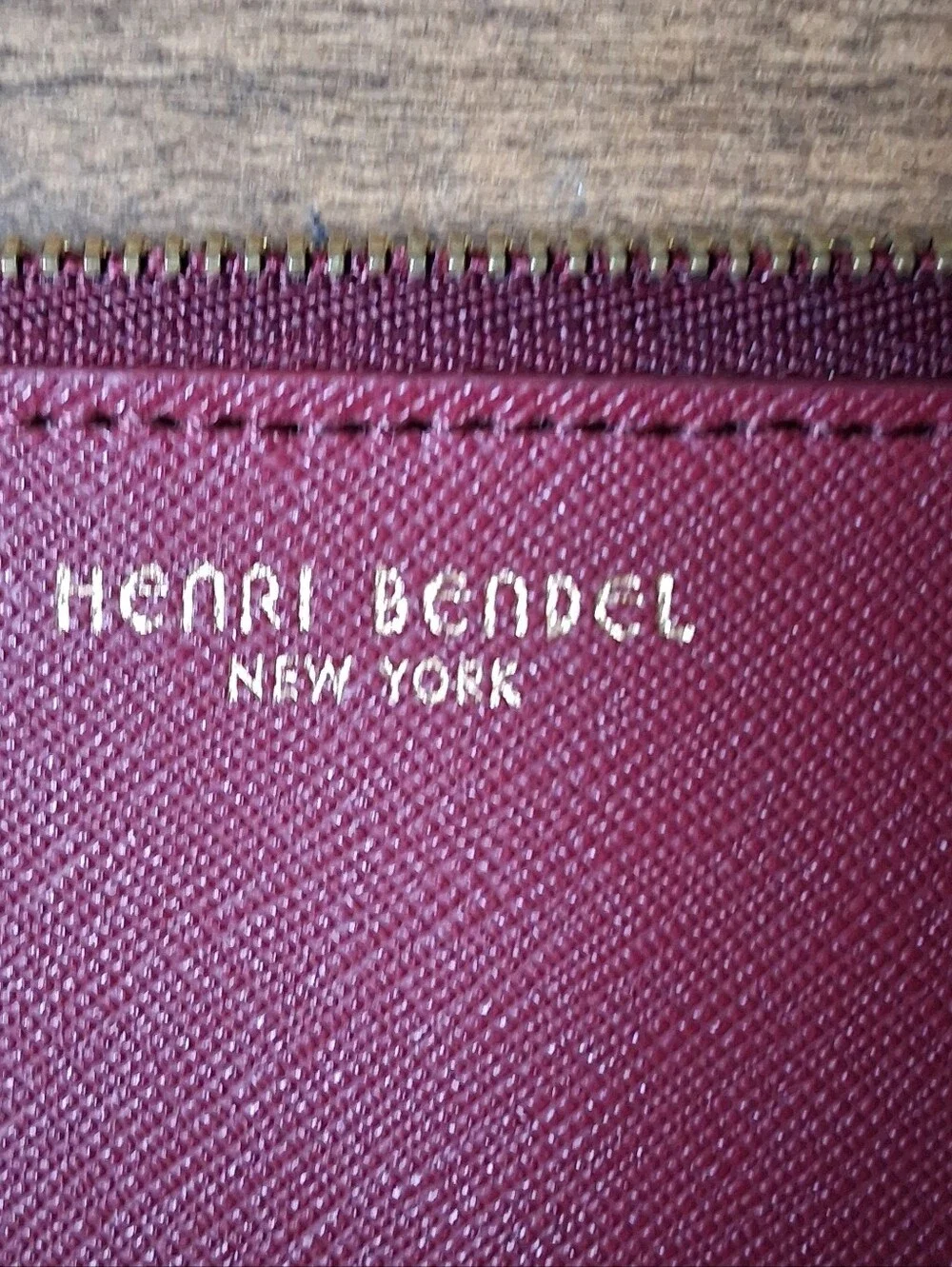 Henri Bendel New York Burgundy Saffiano Leather Zippered Card Case & ID Wallet